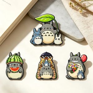 Bandai | 4 Cái/bộ Mèo Xám Anime Men Chân Pin Bộ Cổ Điển Hoạt Hình Ve Áo Thổ Cẩm Cho Túi Ba Lô Trang Sức Người Hâm Mộ Quà Tặng Phụ Kiện