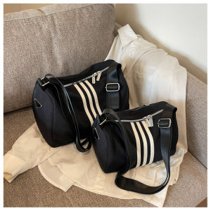 Oxford Cloth Fitness Bag Womens Fashion Sporty Satchel Crossbody Bag for Short Trips Casual Chic Style Zipper Closure