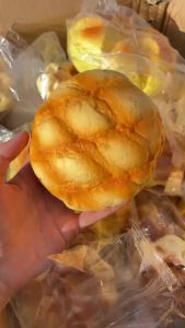 Squishy Pineapple Bun Squeeze Toy Soft Milk Aroma Bread Fidget Toy Slow Rebound Realistic Bread for Adults Stress Anxiety
