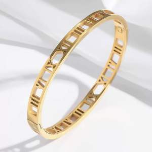 ReadyStock🔥Women Titanium Steel Bangle 18K Gold Bracelet Jewelry Gelang Tangan Perempuan Emas T38