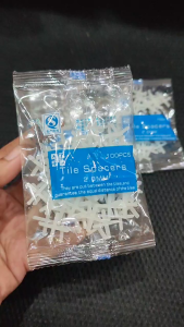 QBLADE Alat Pemberi Jarak Nat Keramik Perata Nat Keramik Spacer Tile 2mm Isi 100Pcs Putih