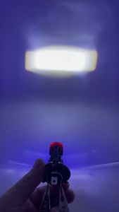 motoไฟหน้ารถมอเตอร์ไซค์ รถยนต์ สีขาว ขั้ว H6 H4-83 หัววงแหวนสีแดง สว่างทนทานต่อการใช้งาน กำลังไฟ 12/24V