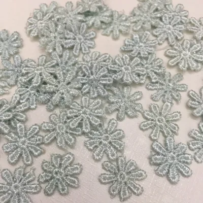 0438 50pcs 1.3cm Mini Embroidery Flower Lace Mini Flower Patch for DIY SewGlueCraftTailor Accessories