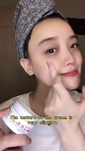 BOOM CINDYNAL Moisturizer Hexapeptide: Solusi Anti Penuaan & Krim Penghilang Garis Wajah