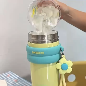 แก้วเก็บความเย็น 750ml กระติกน้ำร้อน แก้วขนาดใหญ่ แบบพกพา316 สแตนเลสเซรามิคเคลือบ