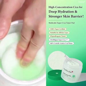 Medicube Super Cica Pad Vegan Formula with 88% Centella Asiatica Extract + Panthenol Soothing & Calming Toner Pads for All Skin Types