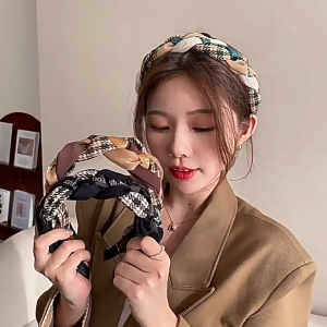 Twist Braided Hair Band Vintage Knit Hair Band Clip for Women High Cranial Washable Universal Outdoor Headband Accessories