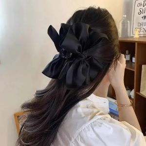 Elegant Butterfly Knot Hair Clip Womens High-End Fabric Asymmetrical Large Shark Clip Princess Style Hair Accessories