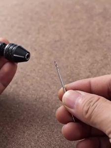 10Pcs Mini Hand Twist Drill Set Black Fried Dough Twist Drill for Woodworking Rotary Wood Hole Drilling Tools Kit
