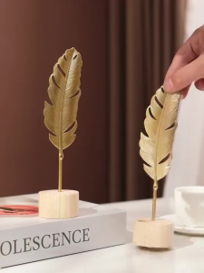 Table Ornaments Luxury Golden Monstera Leaf Home Living Room Table Light Decoration