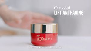 CURMIN LIFT ANTI AGING DAY CREAM 50 g ครีมบำรุงผิวเพื่อริ้วรอยแลดูเลือนลง ผิวนุ่มชุ่มชื่น มีสารแอนติเอจจิ้ง สารป้องกันแสงแดด ปราศจากพาราเบน (Exp.11/09/26)