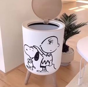 Nordin Style Dustbin Decorative Dustbin with Lid High-Footed Nordic Push Dustbin