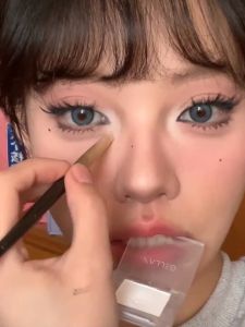 Super White! Brightening Eye Head Nose Pure White Matte Highlight Pink Cut-off Eye Shadow Jili Gellas