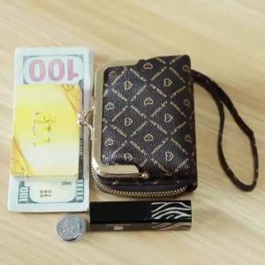 New Wallet Womens Wrist Strap Short Old Flower Zero Wallet Large Capacity Coin Clip Bag Letter Multi Card Card Bag Money Clip