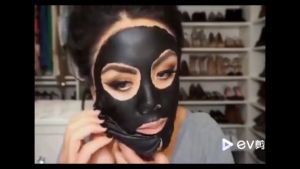 Bamboo Charcoal Mask: A Blackhead Remover & Acne Treatment Solution