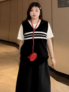 plus Size Womens Knitted Loose Short Sleeve Striped T-Shirt Fake Two-Piece Slimming Top Korean Style round Neck Basic Fit