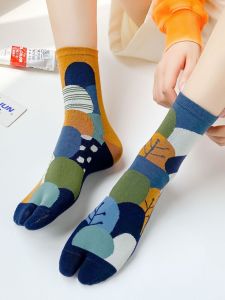 Personality Womens Two-Finger Mid-Calf Slip-On Sandals Irregular AB Toe Separation Japanese Style Wooden Clogs Socks Autumn Long Socks Trendy