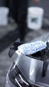 GYEON Q2M SMOOTHIE EVO [20x30cm - High Performance Car Wash Glove Soft & Gentle Microfiber Mitt]