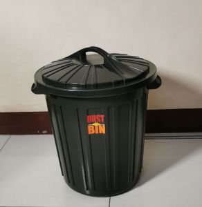 High Quality Trash Can with Flat / Flip Cover 60 Liters Garbage Can # 509