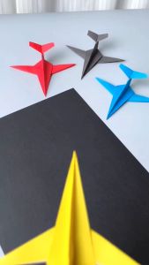 1 Pack isi 20 lembar KERTAS ORIGAMI 12 14 16 20 CM KERTAS LIPAT BENEFIT KERTAS WARNA 2 SISI ISI 20 WARNA RANDOM