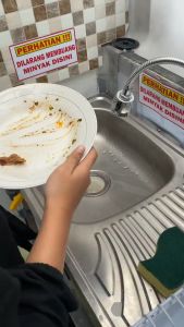 Sabun Cuci Piring Jeruk Nipis Dish Soap 1Liter + Free Spons Cuci Piring