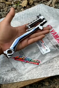 ORIGINAL YAMAHA BARU CROME CHROME PEDAL SELAH SELAHAN ENGKOL KICK STATER MIO SMILE SPORTY SOUL NOUVO FINO