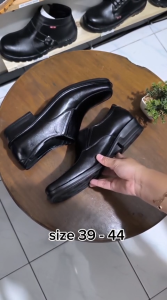 Nukus Sepatu Kulit Sapi Asli Pantofel Hitam Pria - NKP 02