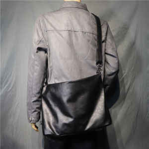 Three-BOX กระเป๋าสะพายไหล่เดียวสไตล์สตรีทฮิตสําหรับสุภาพบุรุษกระเป๋าผู้ชายแบรนด์ฮิตลําลองกระเป๋าใบใหญ่แนวญี่ปุ่นเกาหลีสะพายคาดลําตัวฟิตเนส