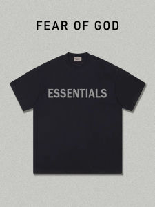 Essentials American High Street เสื้อยืดแขนสั้นหลวมๆ สำหรับผู้ชาย ปักตัวอักษรสะท้อนแสง ฤดูร้อน 2025 ใหม่ แฟชั่นฤดูร้อน