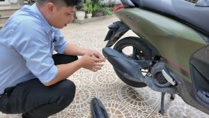 Ốp trang trí xe Janus 2022-2024 carbon Artistar