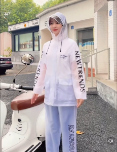 เสื้อกันฝนสีดำสำหรับผู้ชาย/ผู้หญิง เสื้อกันฝนกันน้ำพร้อมแถบสะท้อนแสงและฮู้ด