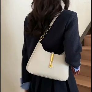 กระเป๋าสะพายไหล่ลําลอง กระทู้ สายโซ่คล้อง ประดับไข่มุก แฟชั่นเรียบง่าย สำหรับสตรี