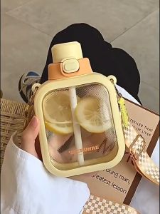 กระติกน้ำ กระบอกน้ำ กระติกน้ำเด็กลายน่ารัก ขนาด 700ml พร้อมฝาครอบกันรั่วมีสายคล้อง น้ำหนักเบาและพกพาสะดวก JG-2575-GIAVSOแท้