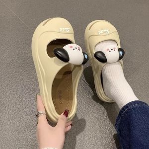 Sheii สินค้าแนะนำ รองเท้าแตะพื้นยางนุ่ม แถมตัวติดการ์ตูนสุดน่ารัก มีหลายสีให้เลือกเลยน้า ดีเทลเป็นสีทูโทน แมทช์ได้หลายลุคเลยน้าาา
