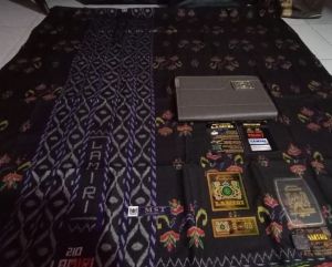 SARUNG LAMIRI MST S90 FULL SUTRA 100% MOTIF KEMBANG