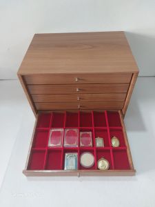 ลิ้นชักเก็บพระลิ้นชักใส่พระลิ้นชัก5ชั้น90ช่องขนาดช่อง4.5*6.5cm