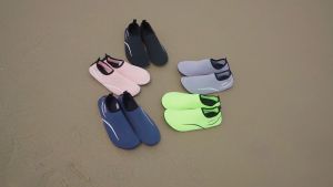 Sepatu Pantai Olahraga Air Pria Wanita Sepatu Renang Diving Surfing Snorkling Rafting Water Shoes
