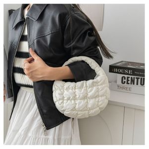 ZOOGGJZ มินิมินิ กระเป๋าสะพายลายสก๊อต เบาะผ้าฝ้ายขนเป็ด น้ำหนักเบาอบอุ่น กระเป๋าโท้ตบุผ้า ลำลองแบบสบายๆ ไนลอนทำจากไนลอน กระเป๋าถือแบบพอง สำหรับผู้หญิง