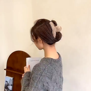 JP1466 Jepit Rambut Bulu Korea Halus Jedai Wanita Bahan Bulu Lembut Warna Soft Aksesoris