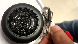 [ส่งจากกรุงเทพ รับภายใน 1-3 วัน]ราคาถูกและใช้งานได้จริง 2 ชิ้น 1 นิ้วทวีตเตอร์เครื่องเสียงรถยนต์ฟิล์มไหมสำหรับการปรับเปลี่ยน 100W 4Ohm เสียงแหลมสูงลำโพงรถการปรับเปลี่ยนเสียง