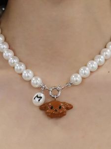 French Cute Letter Pearl Dog Necklace Enamel Brown Mermaid Elegant High-Quality Clavicle Chain Sweet Style Silver Pendant