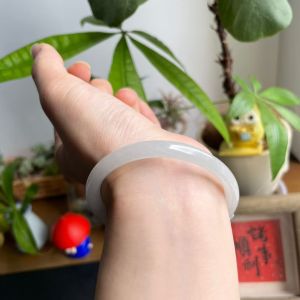 Jadeite bangle/jade bangle guifei 57mm can view and try singapore/grade A type Burmese jade