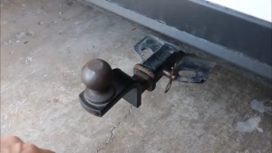 【COD】Heavy Duty Steel Trailer Tow Hitch Tightener Anti Rattle Stabilizer Rust Free Tow Lock for 1.25"