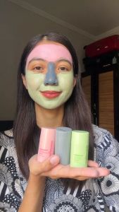 Glad2Glow Pomegranate Niacinamide Brightening Clay Stick Mugwort Acne | Volcano Clay Mask