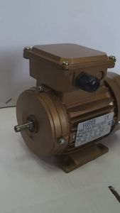 มอเตอร์0.08 แรงม้า 0.06 KW 4Pole 1320 รอบ 230/400V ThreePhase