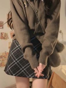 Retro Woolen Gingham Skirt Fall and Winter Plus Size Ladies Red Pattern A- line Skirt Western Style High Waist Slim-Fit Skirt Long