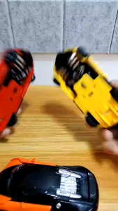 Bump & Transform Robot Car Toy Automatic Deformation 2-in-1 Vehicle for Toddler Boys