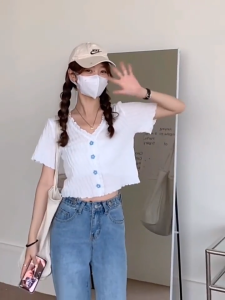 Blouse Wanita Kerut Kayu Tepi - Model Musim Panas 2024 V-Neck Manis & Seksi Warna Polos Lengan Pendek Atasan Pendek Casual Tampil Cerah.