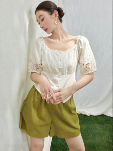 SUSHE | Square Neck Lace Bell Sleeve Waist-accentuating Summer Blouse