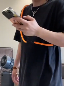 สายคล้องโทรศัพท์ คล้องคอ/สะพายคลอสบอดี้ ยาว 60 ซม. สีสันสดใส พกพามือถือได้สะดวก พร้อมส่ง!!!